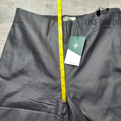 Tuckernuck Black Wax Ashford Pants High Rise Kick Flare NWT Size L