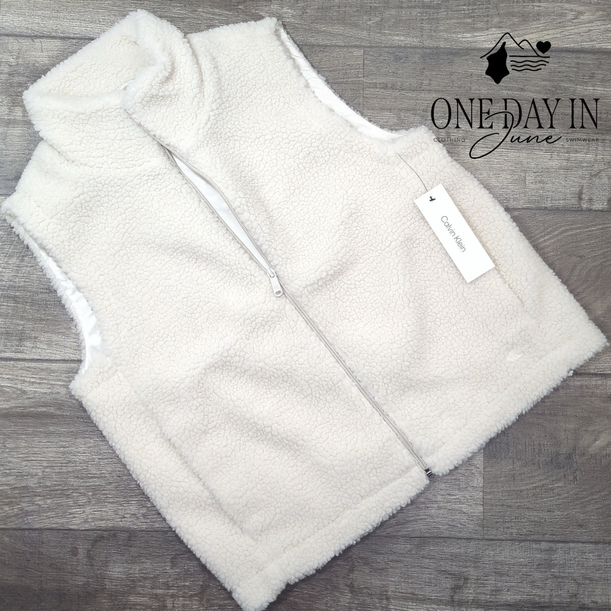 Calvin Klein Sherpa Full Zip Vest Chalk Ivory Cream NWT $129 Size M