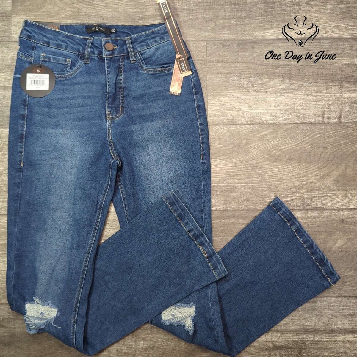 One5One Long High Rise Flare Jeans Distressed Dark Wash NWT Size 8