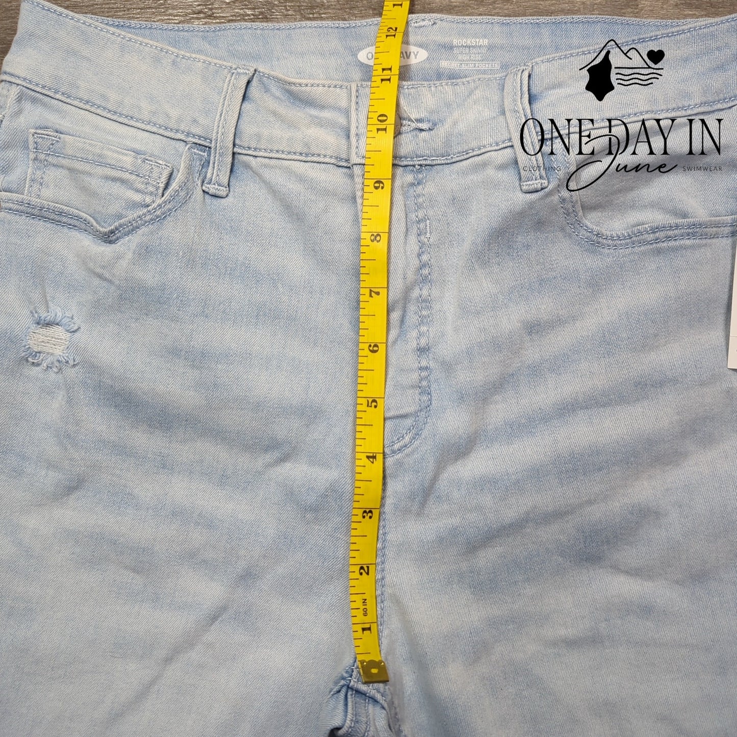 Old Navy Rockstar Super Skinny High Rise Size 12