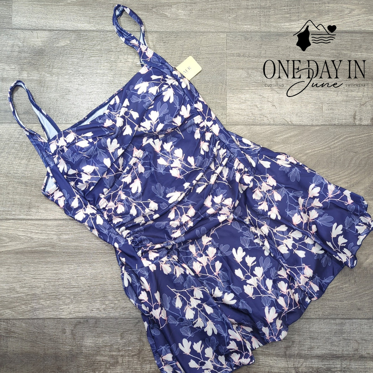 Ekouaer Cross Front Tummy Control One Piece Swimsuit Blue Floral NWT Size XXL