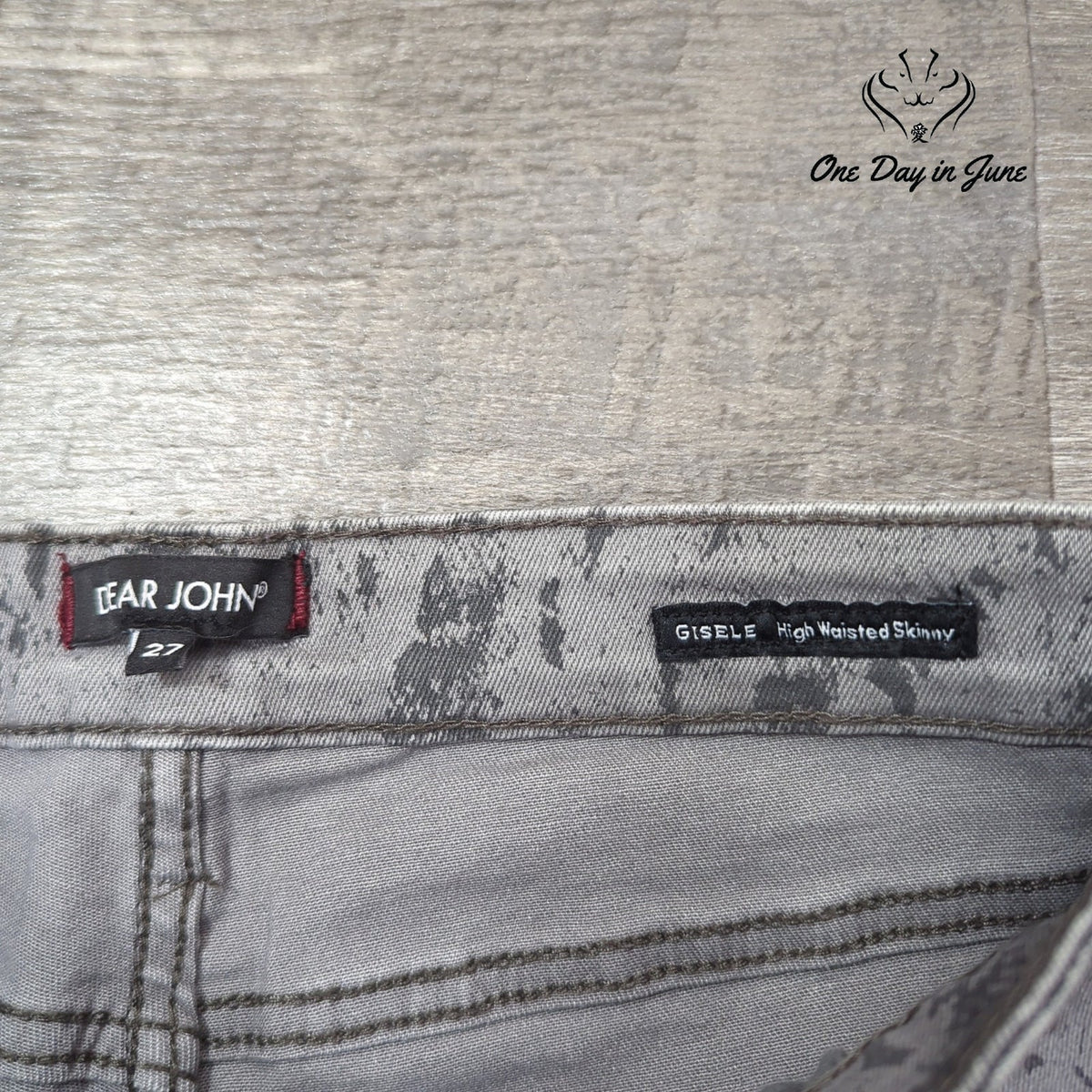 Dear John Gisele High Waisted Skinny Jeans Gray Animal Print Size 27 (4)