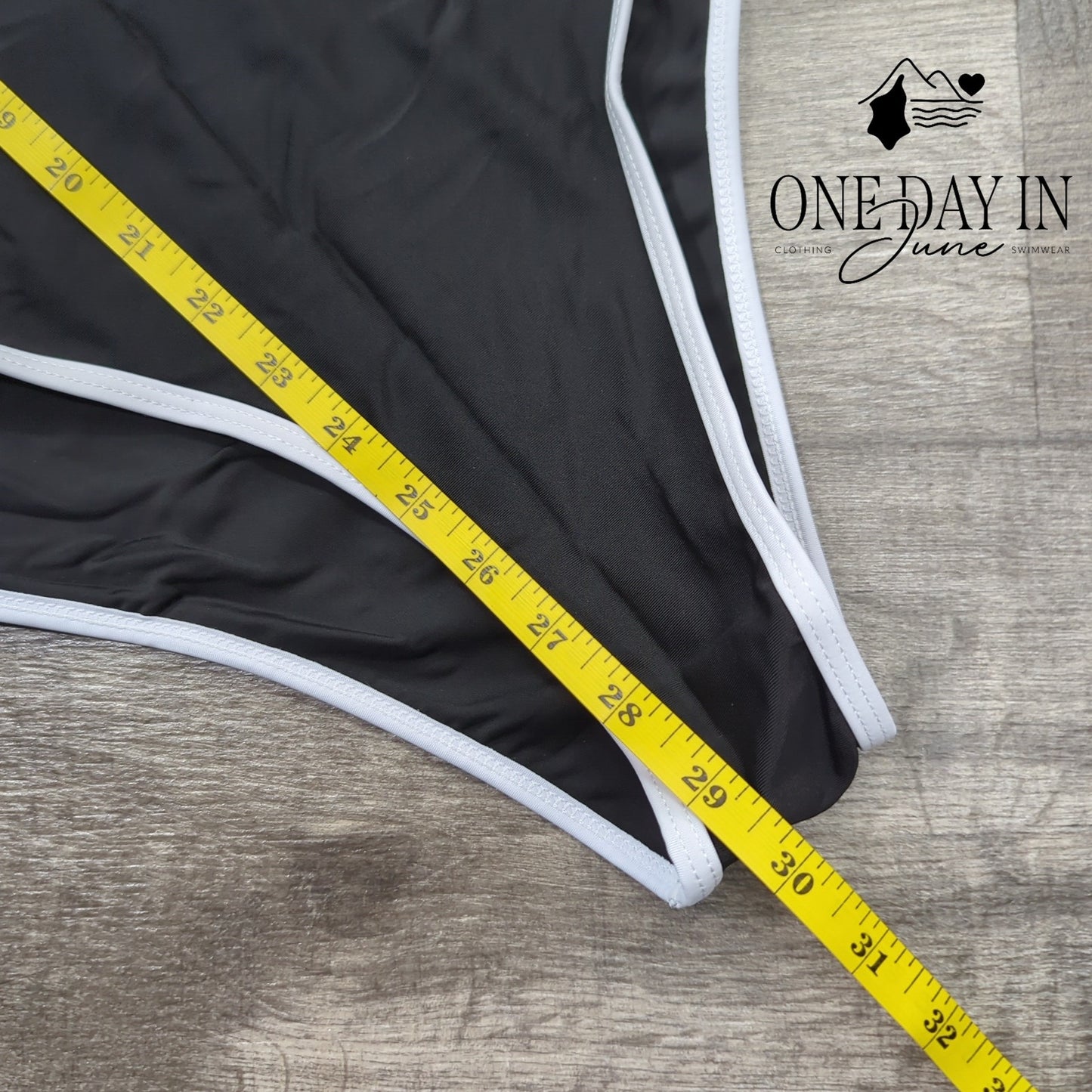 Floerns Cheeky High Cut One Piece Swimsuit Size L
