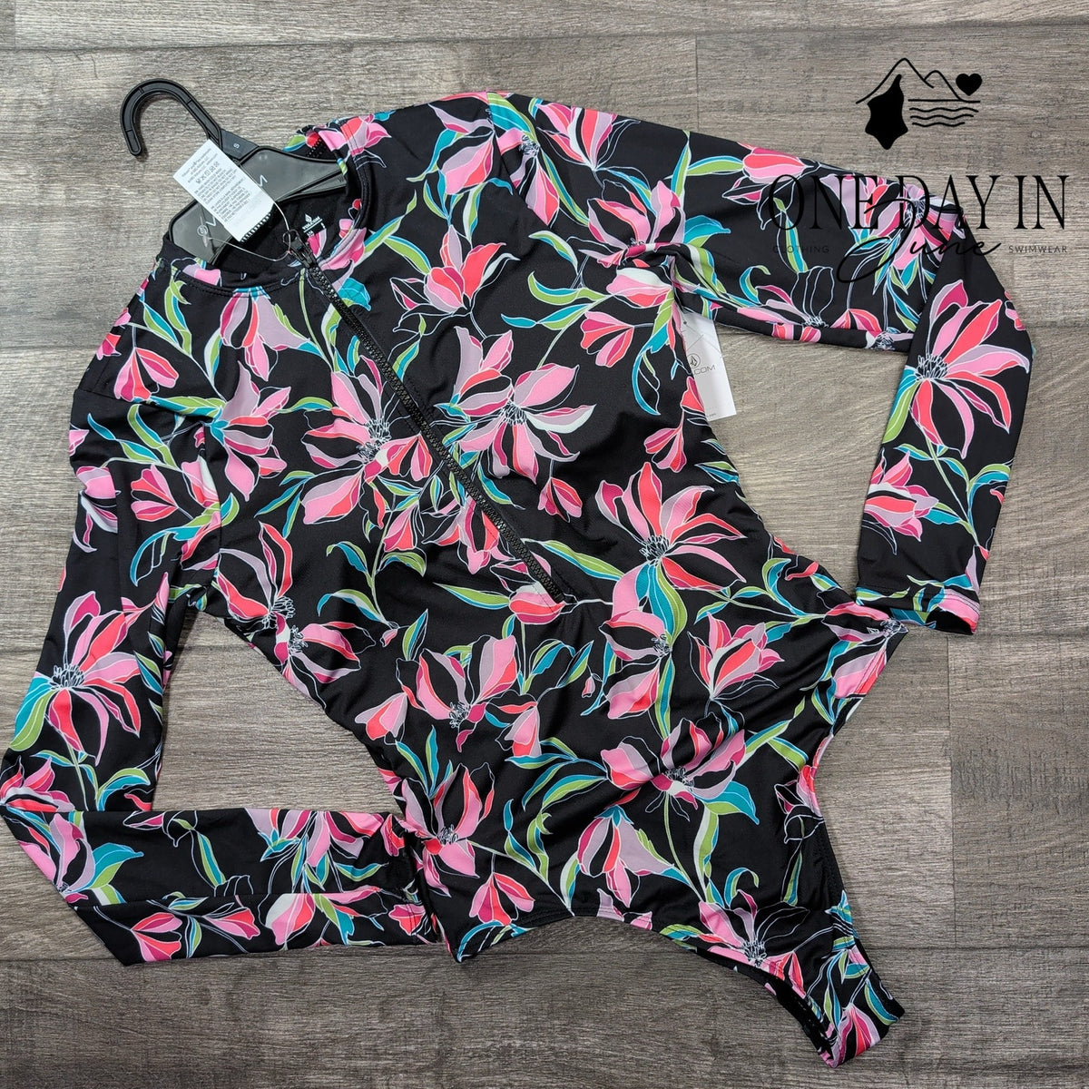 Volcom Dream In Bloom Long Sleeve Rash Guard One Piece Swimsuit NWT Size S