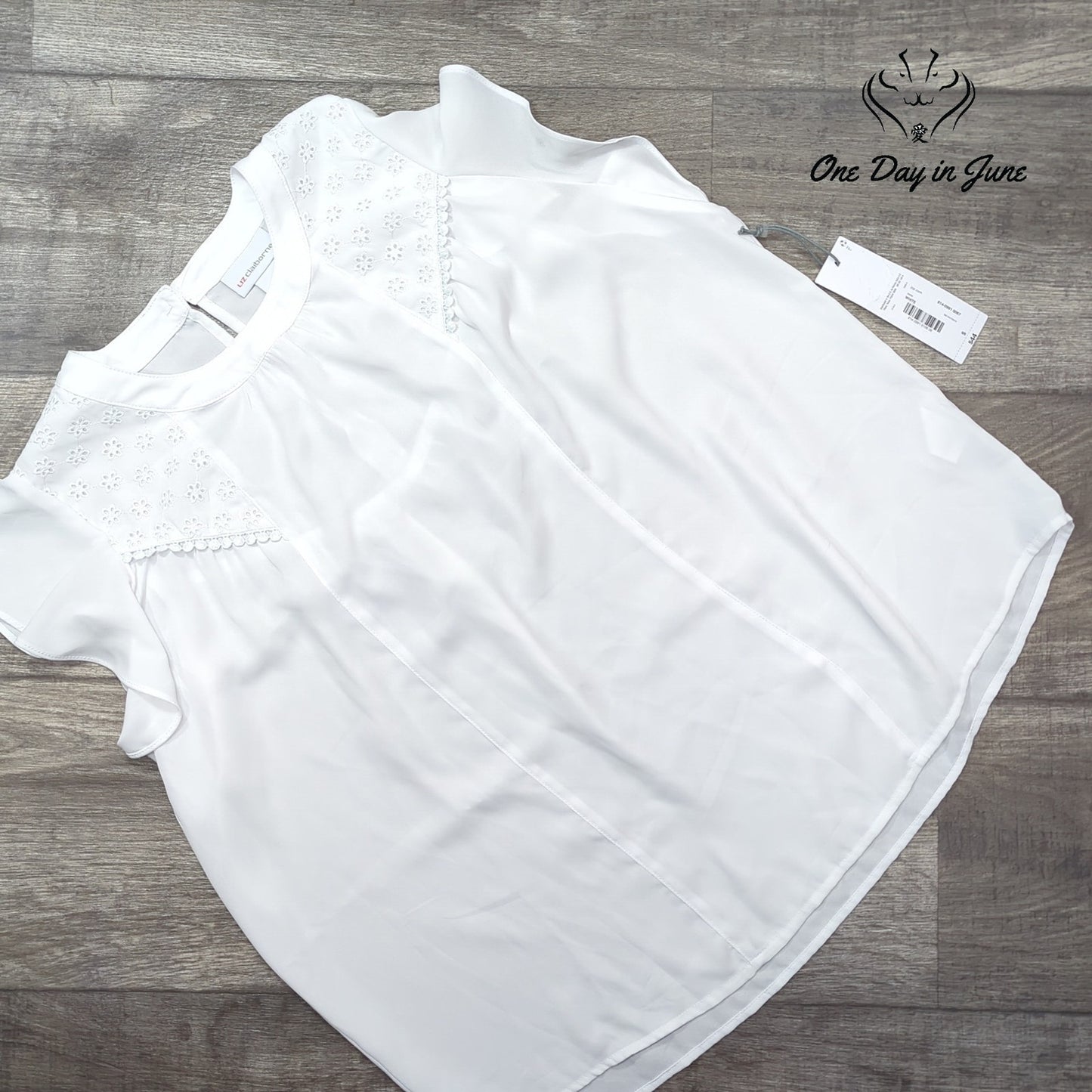 Liz Claiborne Short Sleeve Top Size S