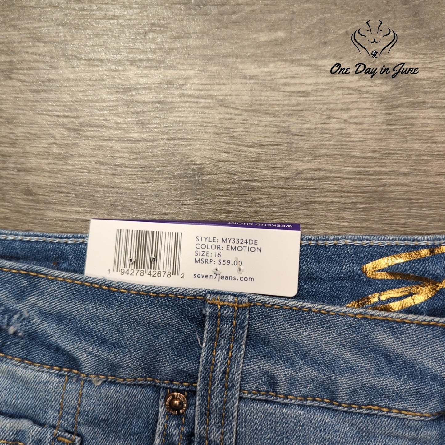 Seven7 5" Inseam Weekend Shorts Size 16