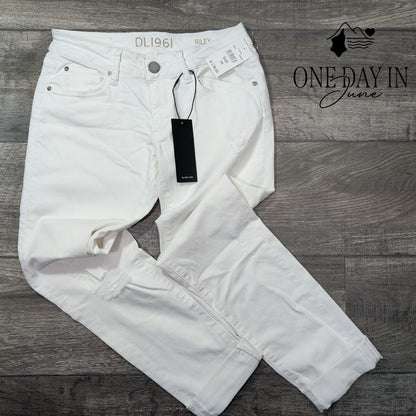 DL1961 Riley Boyfriend Distressed Jeans Mania White NWT Size 00 (24)