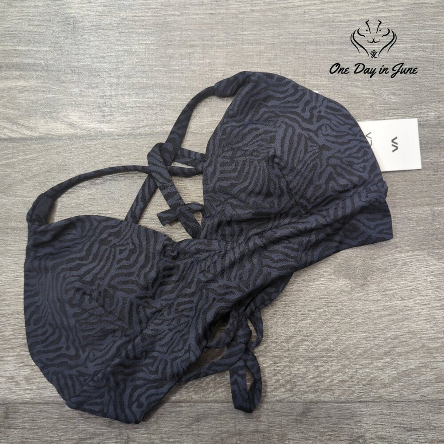 RVCA Run Wild Crossback Bikini Top Black Jacquard Strappy NWT Size XS