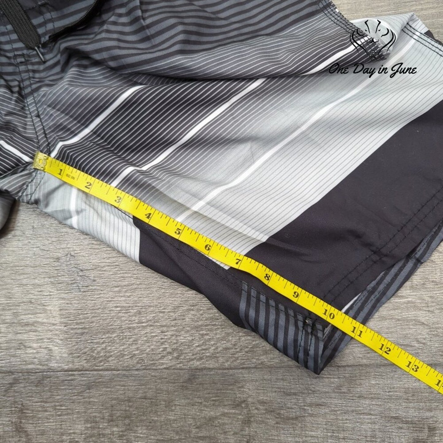 Kanu Surf Board Shorts Size M