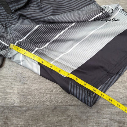 Kanu Surf Board Shorts Size M