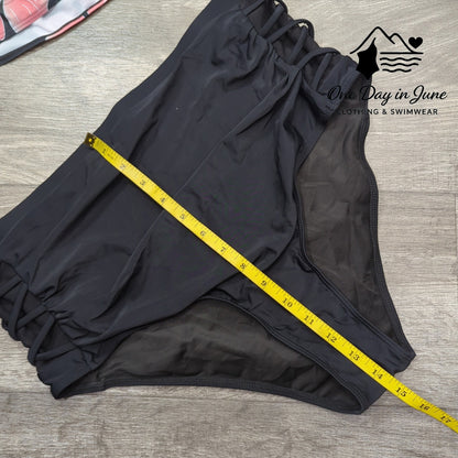 Charmleaks Plus Size Cross Front Bikini Swimsuit Size 2XL