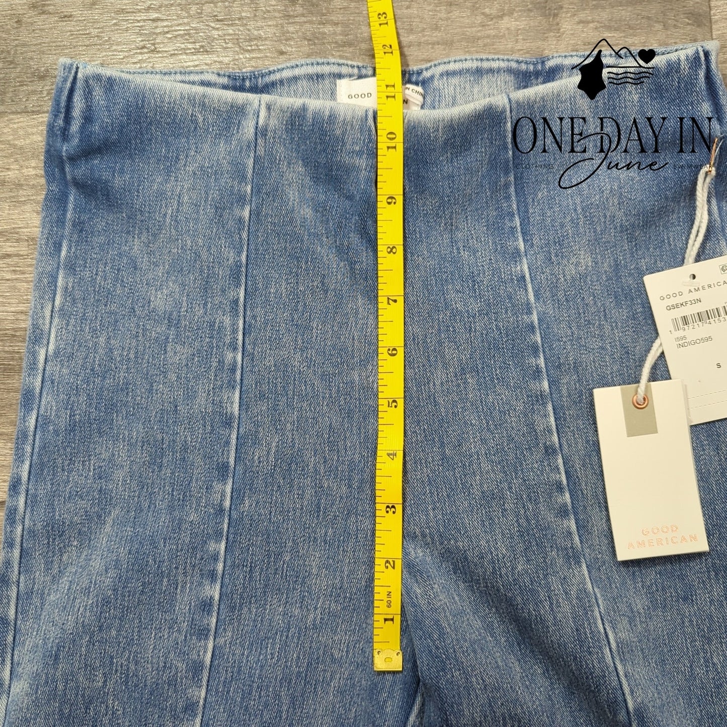 Good American High Rise Flare Jeans Size S