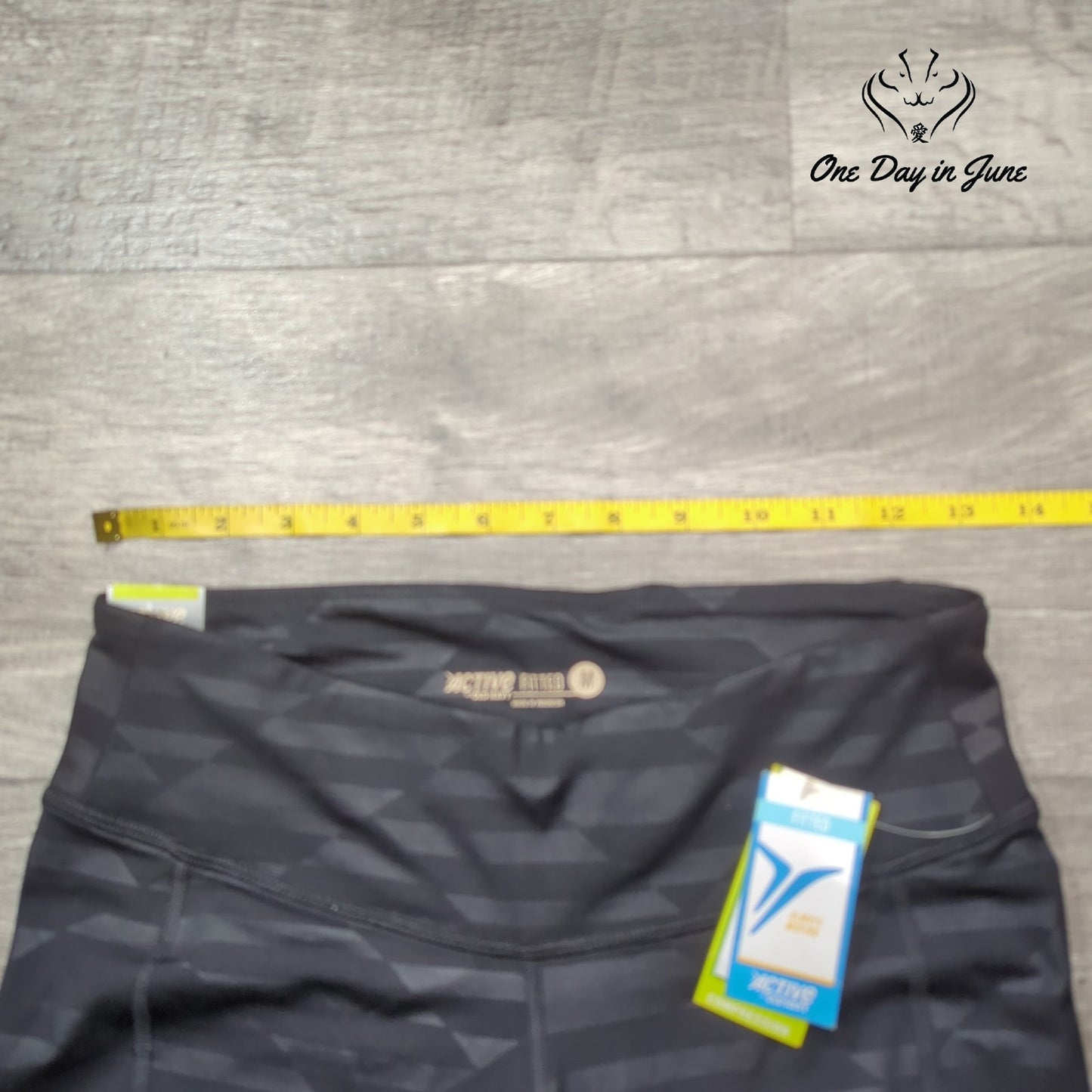 Old Navy Active Crop Yoga Pants Size M