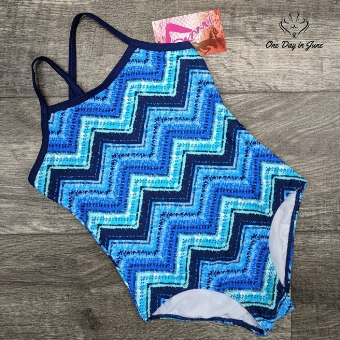 Kanu Surf Hallie Flamingo Beach Sport One Piece Swimsuit Size 8