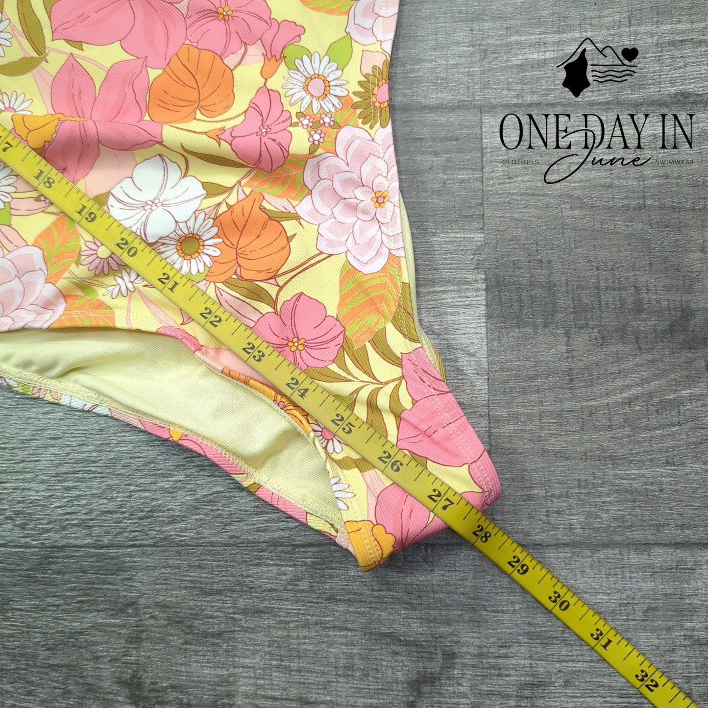 Cupshe Floral Ruffle Edge One Piece Swimsuit Size M