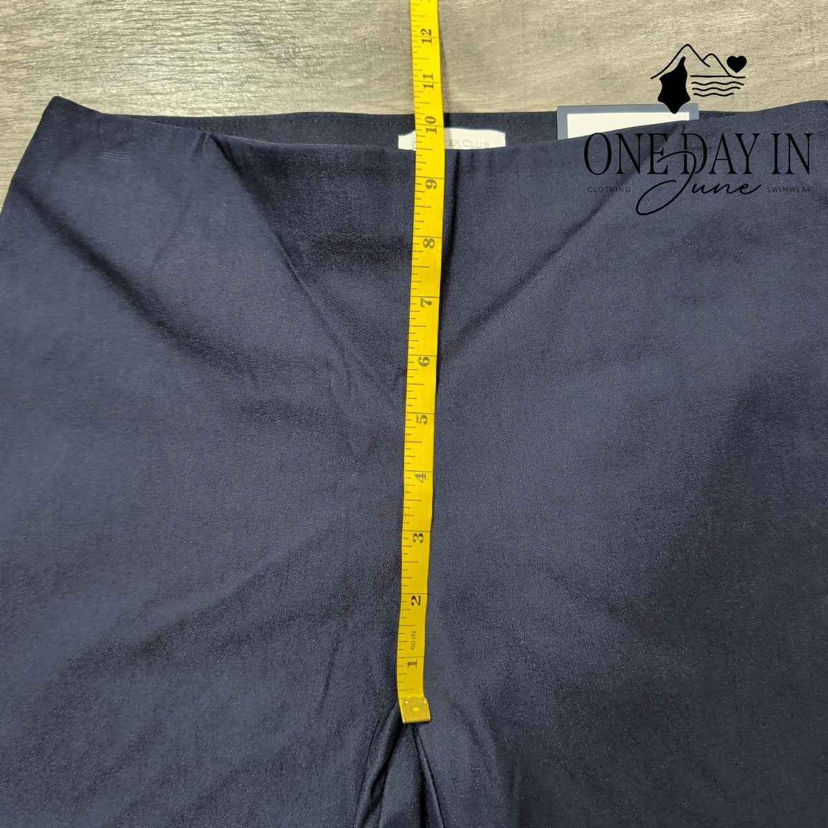 Charter Club Petite Chelsea Tummy Slimming Capri Pants Navy NWT Size 6P