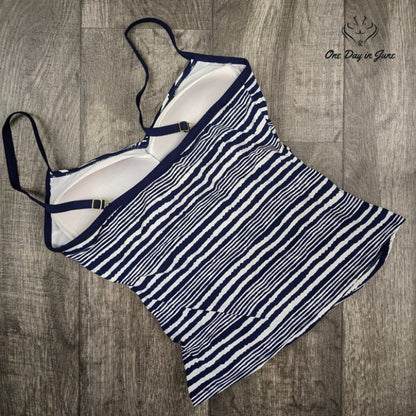 Fit 4 U Cross Front Striped Swim Top Size 8D