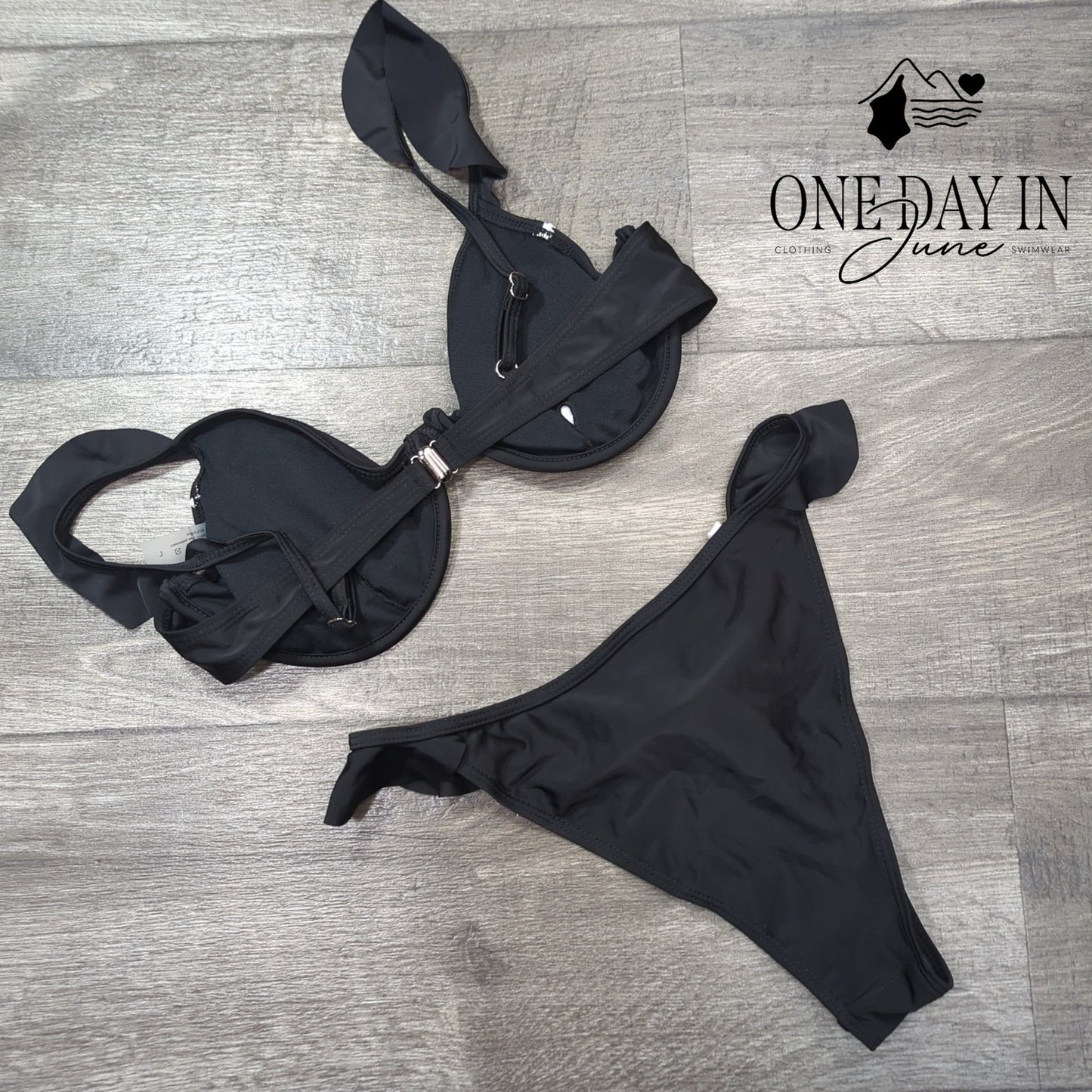 CharmLeaks Tuxedo Underwire Bikini Swimsuit Size L