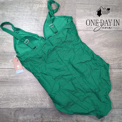 Smismivo Twist Front One Piece Swimsuit Size L