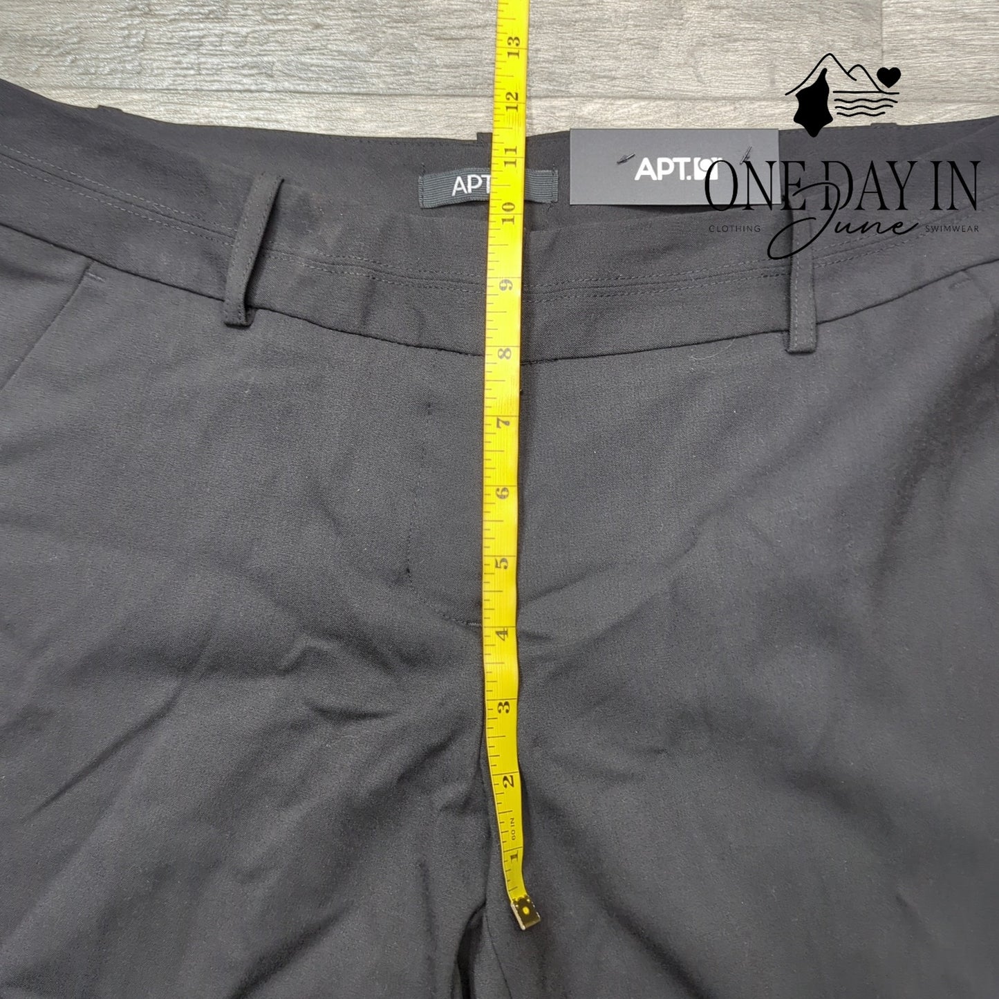 Apt. 9 Petite Mid Rise Straight Leg Pants Size 8P