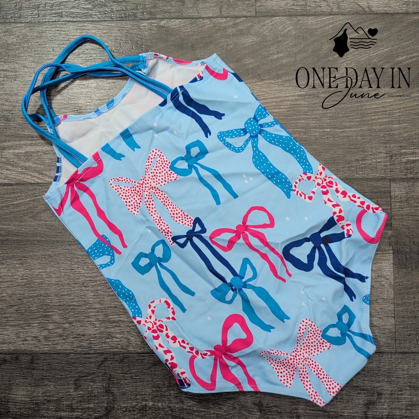 Aleumdr Girl's Bows One Piece Swimsuit Size 8 (130)