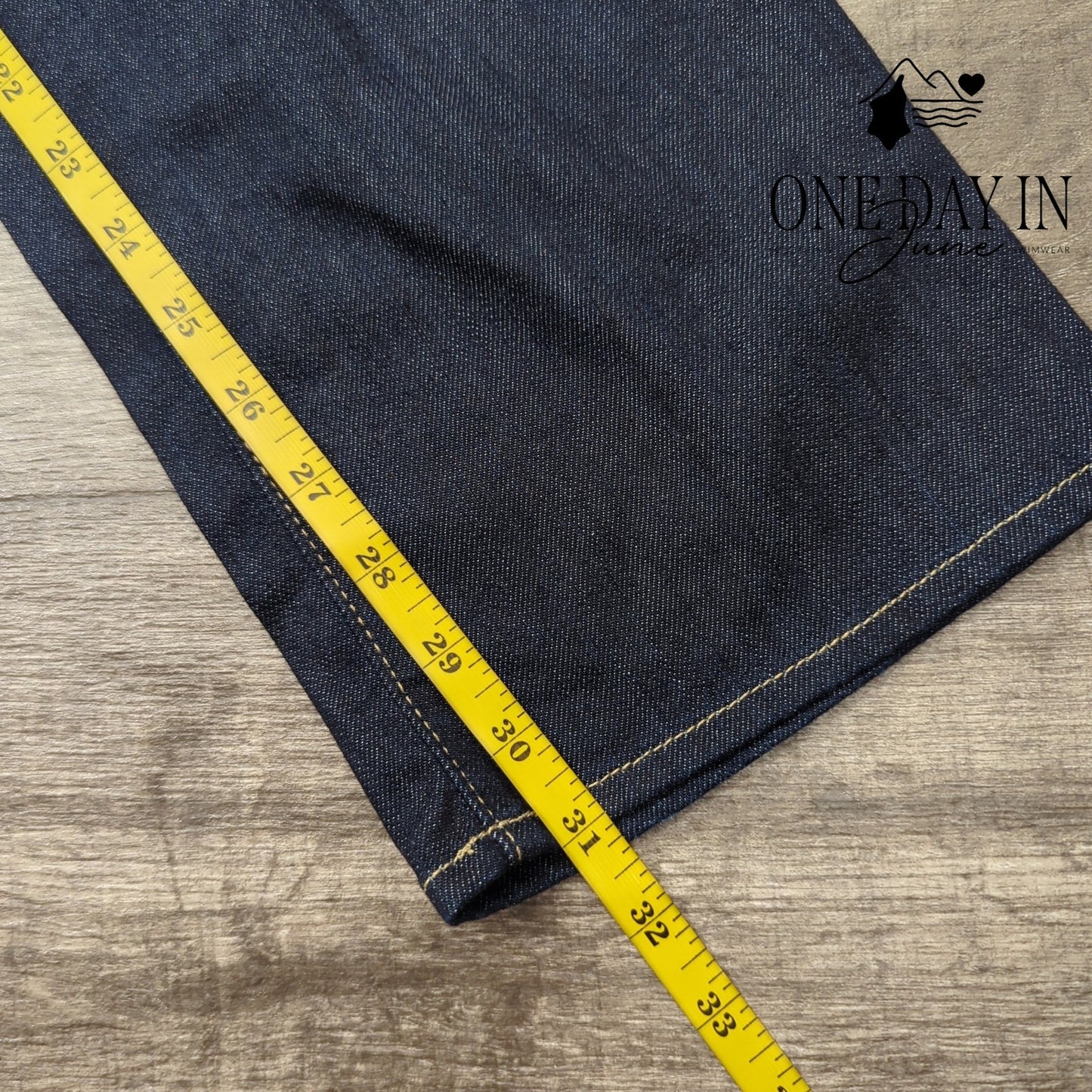 Eddie Bauer Modern Slim Straight Jeans Dark Wash Stretch Denim NWT Size 12