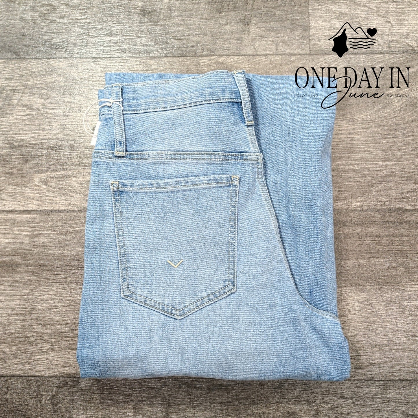 Hudson Jamie High Waist Wide Leg Jeans Light Wash NWT Size 2 (26)