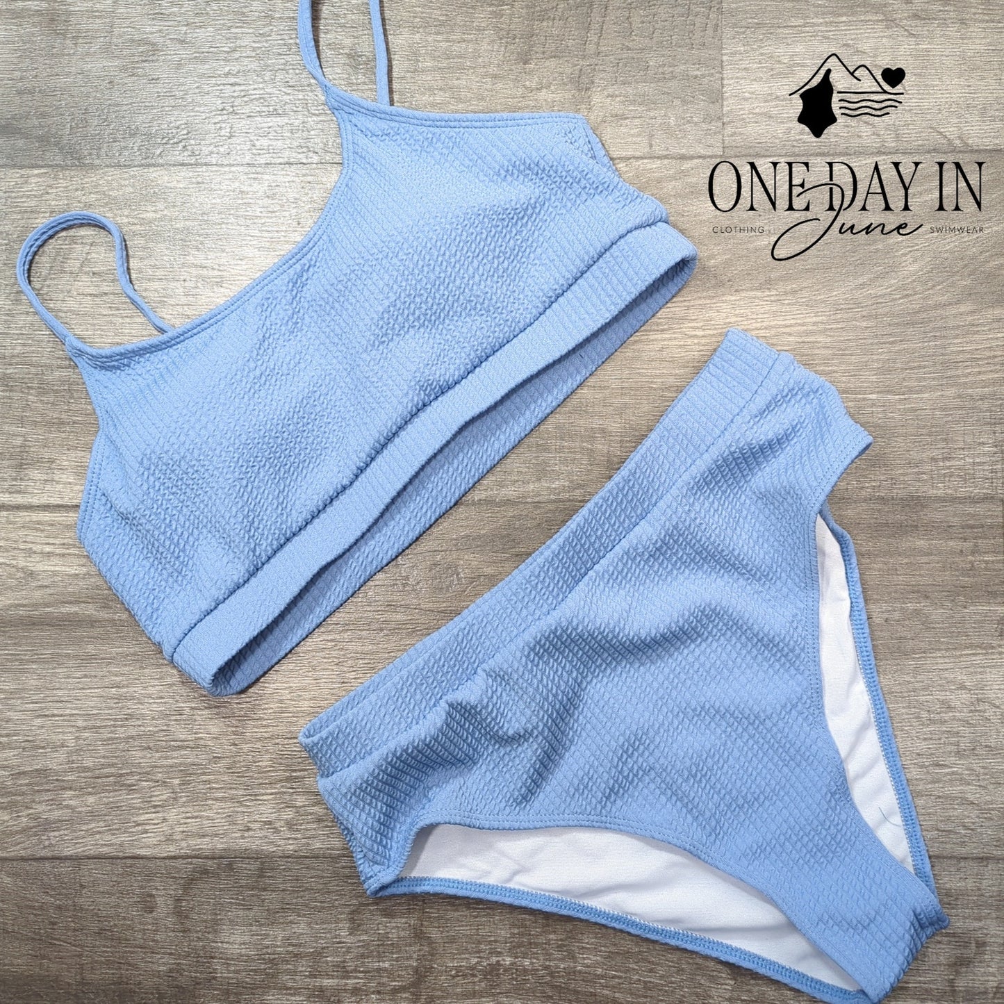 CharmLeaks Textured Crop Bikini Swimsuit Size L