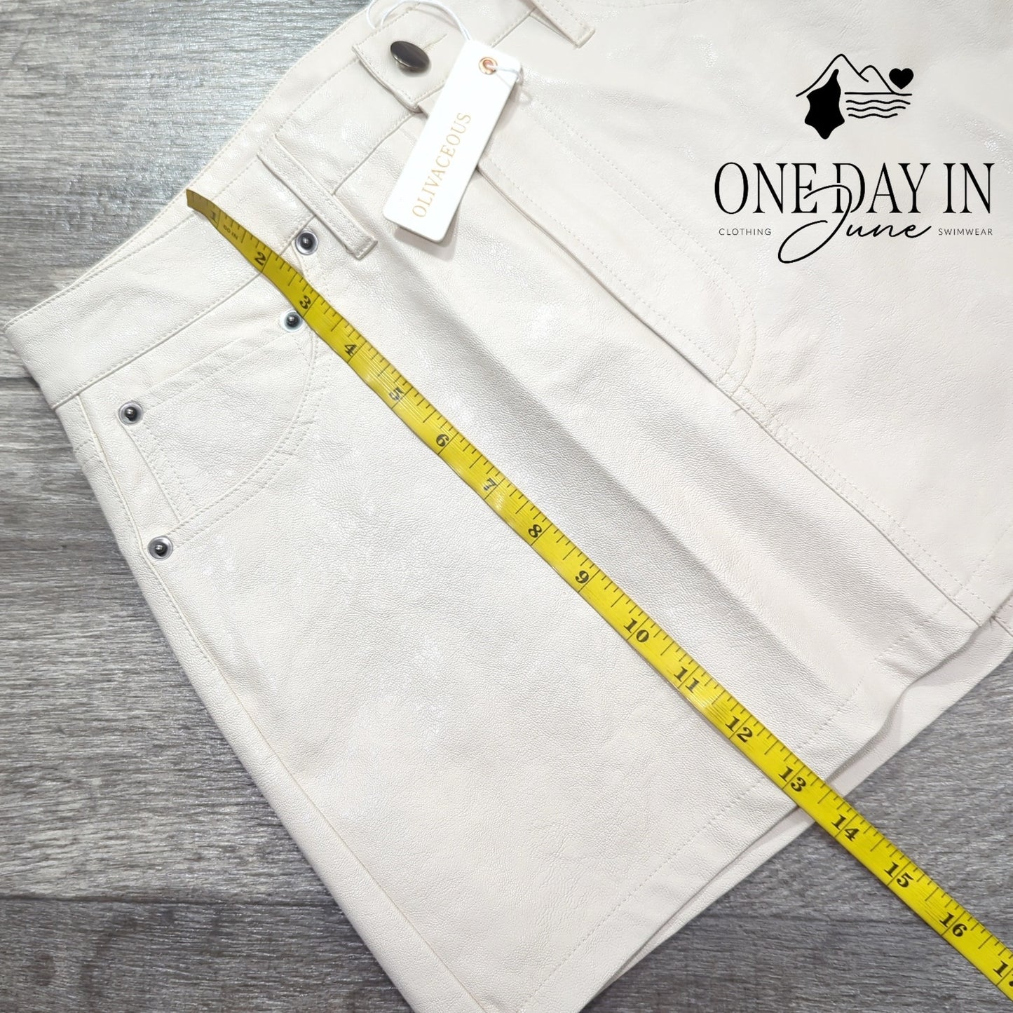 Olivabeous Faux Leather Lined Skirt Size S