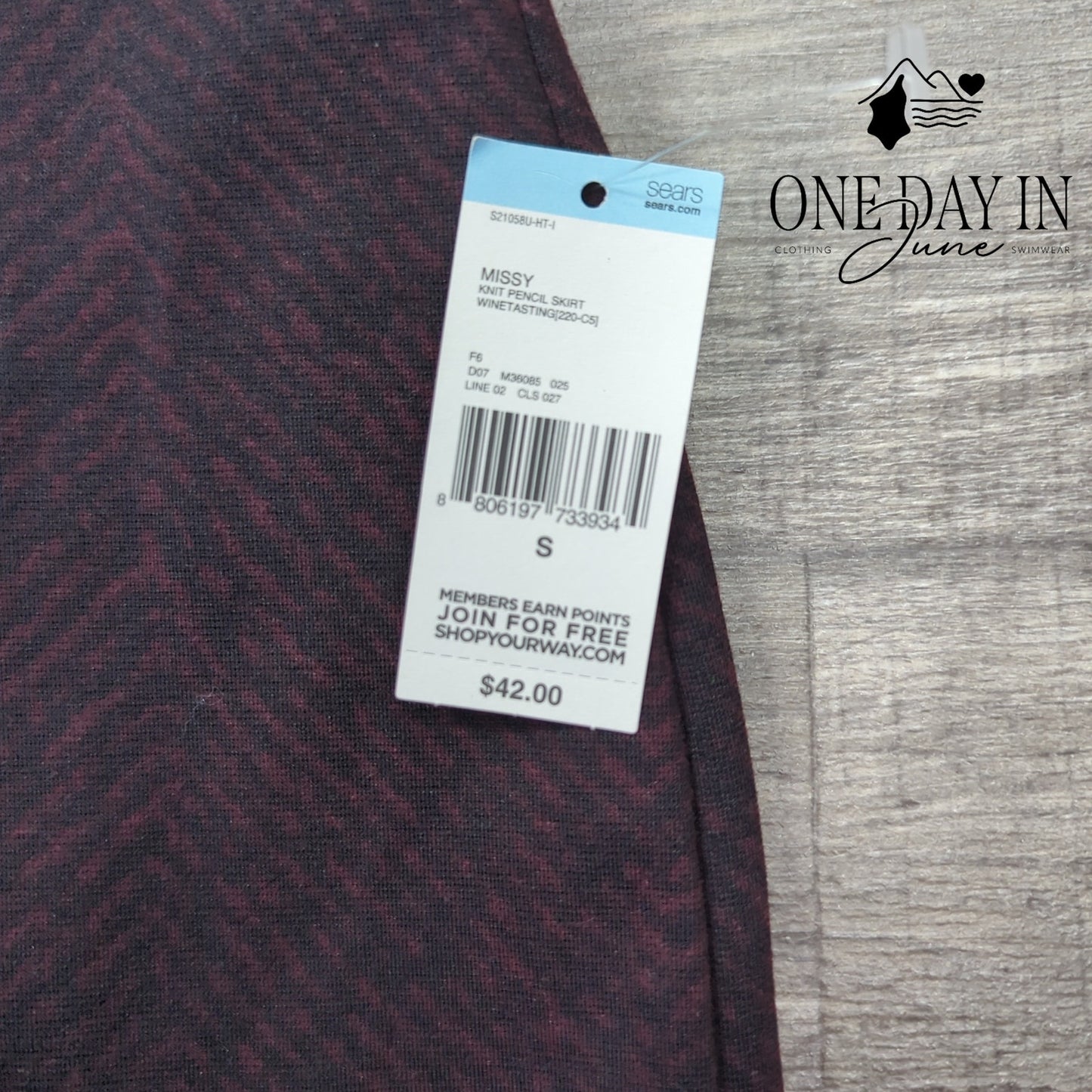 Covington Pencil Skirt Size S