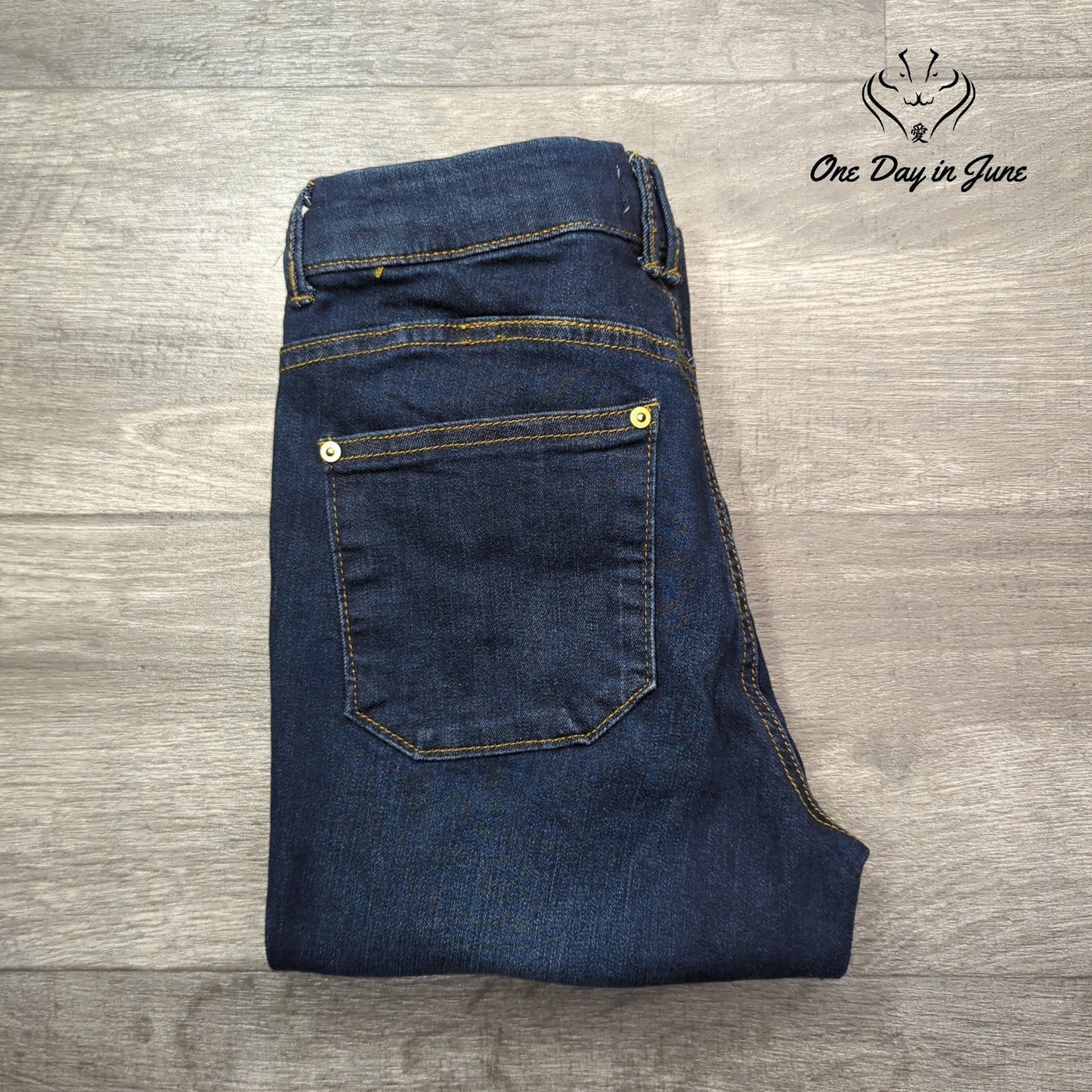 Altar'd State Juniors Skinny Jeans Size 7