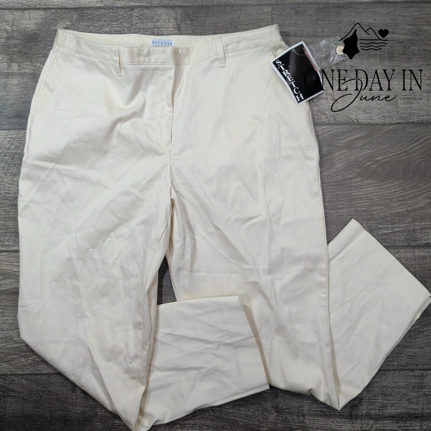 Carolina Blues Stretch Cropped Pants Ivory Cream Cotton NWT Size 8
