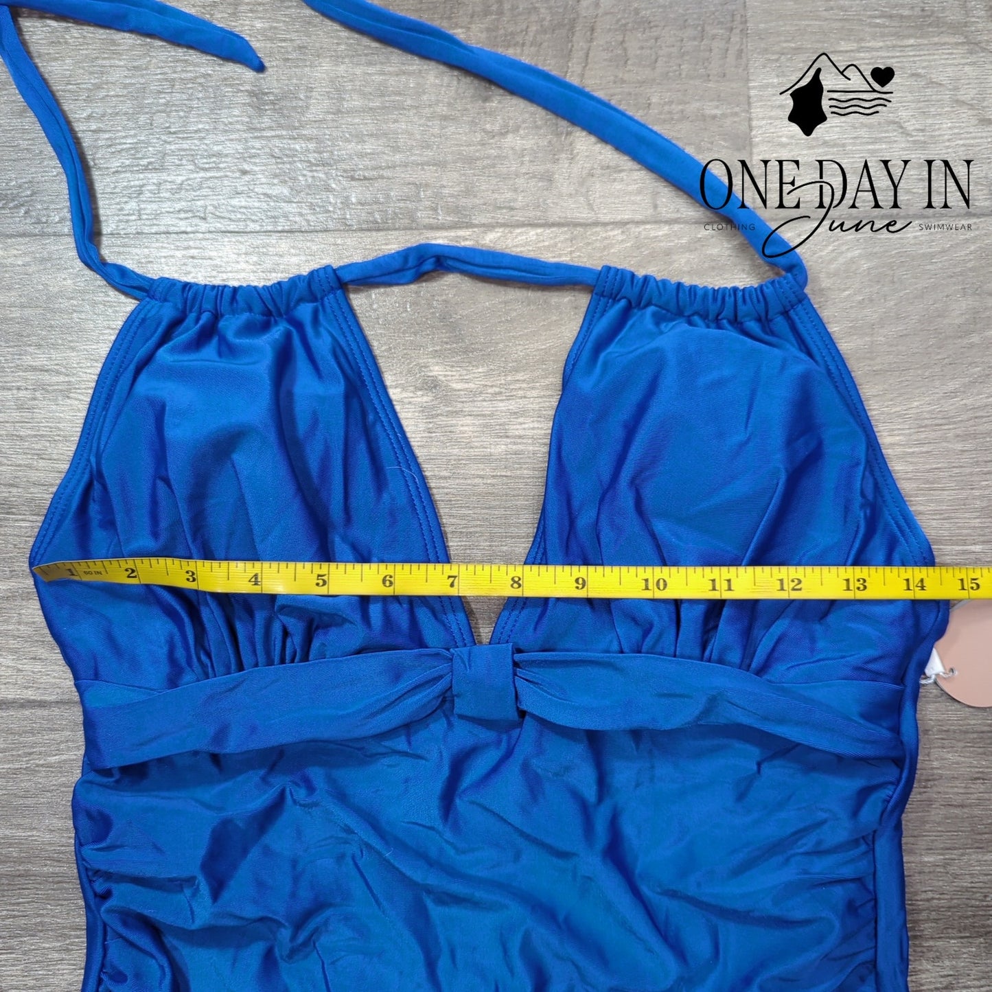 Smismivo V Front One Piece Swimsuit Size M