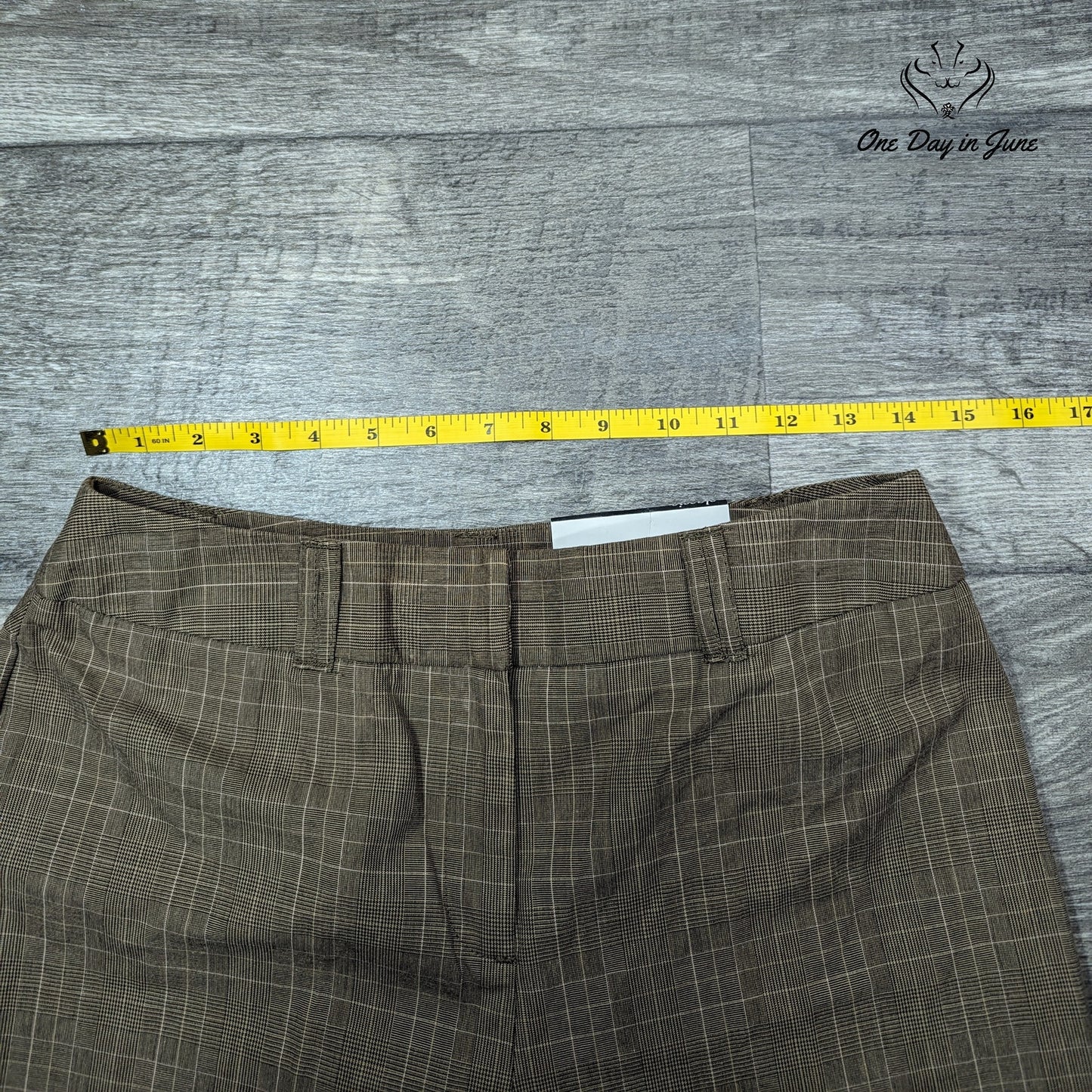 Cato Classic Relaxed Thigh Straight Leg Pants Size 4