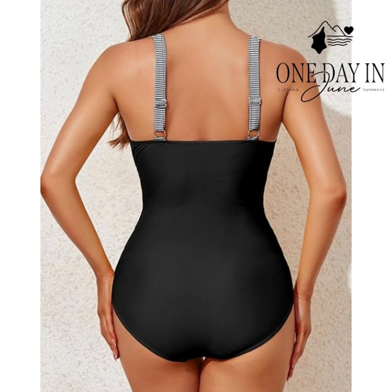 Smismivo Twist Front One Piece Swimsuit Size L