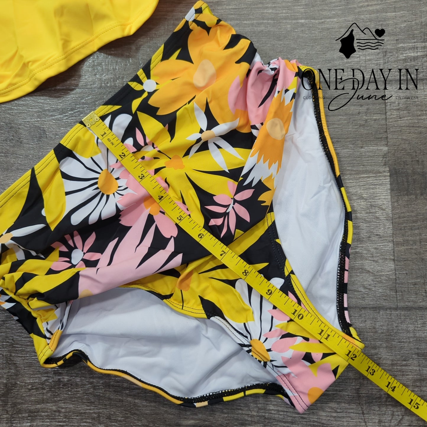 Eomenie Ruffle Shoulder Twist Back Bikini Swimsuit Size S