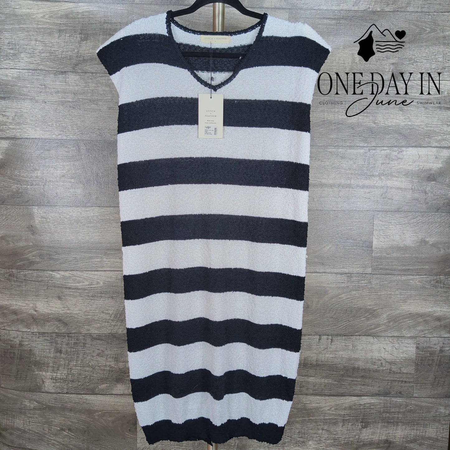 Stitch & Feather Sleeveless Shoulder Pad Knit Dress Size S