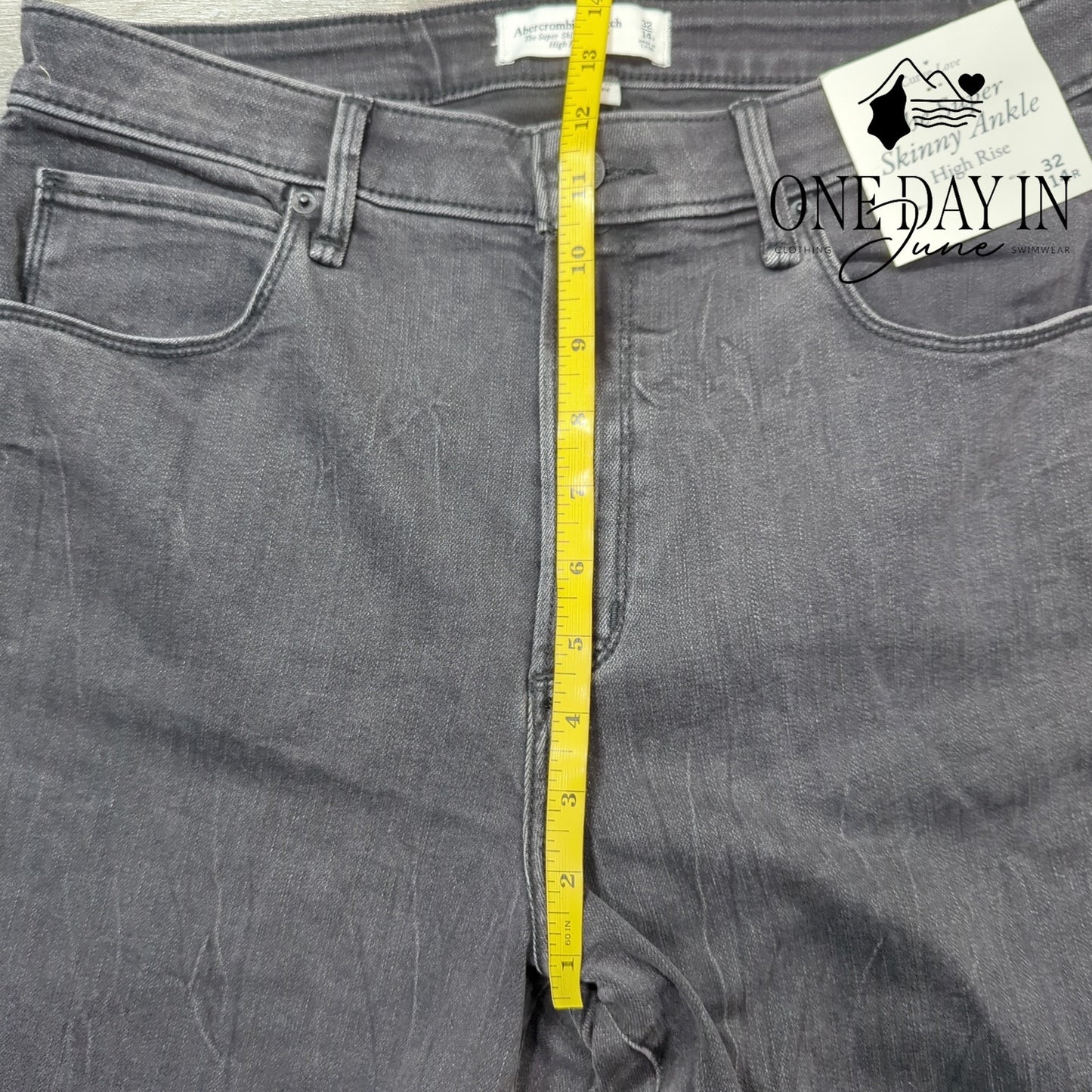 Abercrombie & Fitch Super Skinny Ankle High Rise Distressed Jeans Size 14