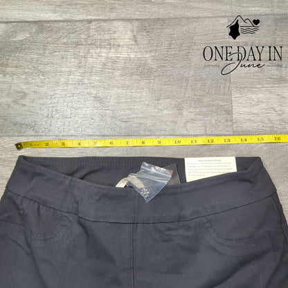 Slim-Sation Petite Straight Leg Capri Pants Size PM