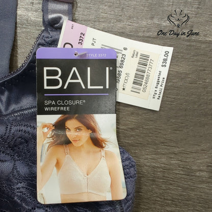 Bali Spa Closure Wirefree Bra Gray Lace Adjustable Straps NWT Size 34D