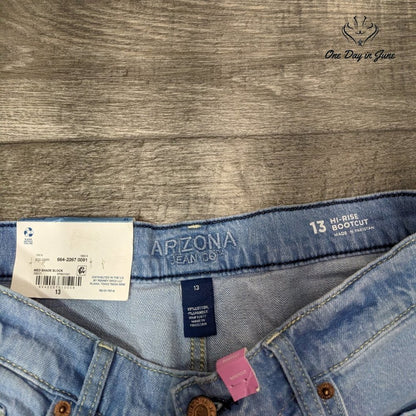 Arizona Jean Co. Juniors Hi Rise Bootcut Jeans Size 13