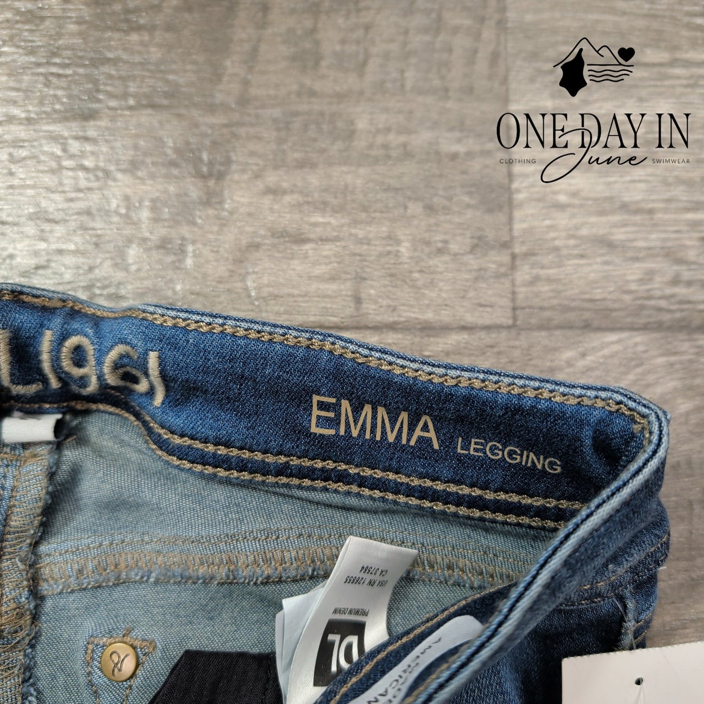 DL1961 Emma Legging Jeans Cascade Distressed Skinny NWT $178 Size 00 (24)