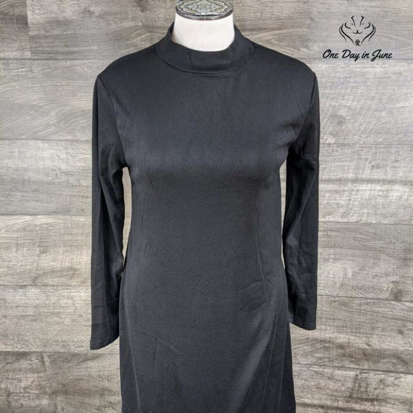 Mermaid's Closet High Neck Long Sleeve Swing T-Shirt Dress Size M