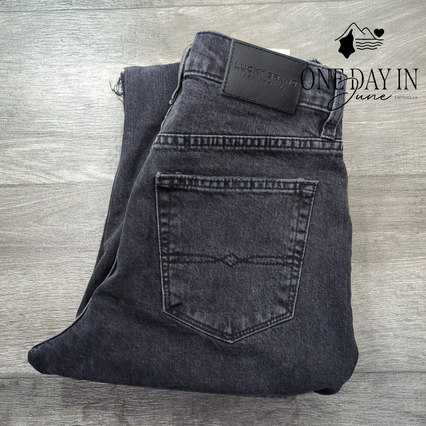 Lucky Brand Drew Mom Fit Distressed Jeans Size 6