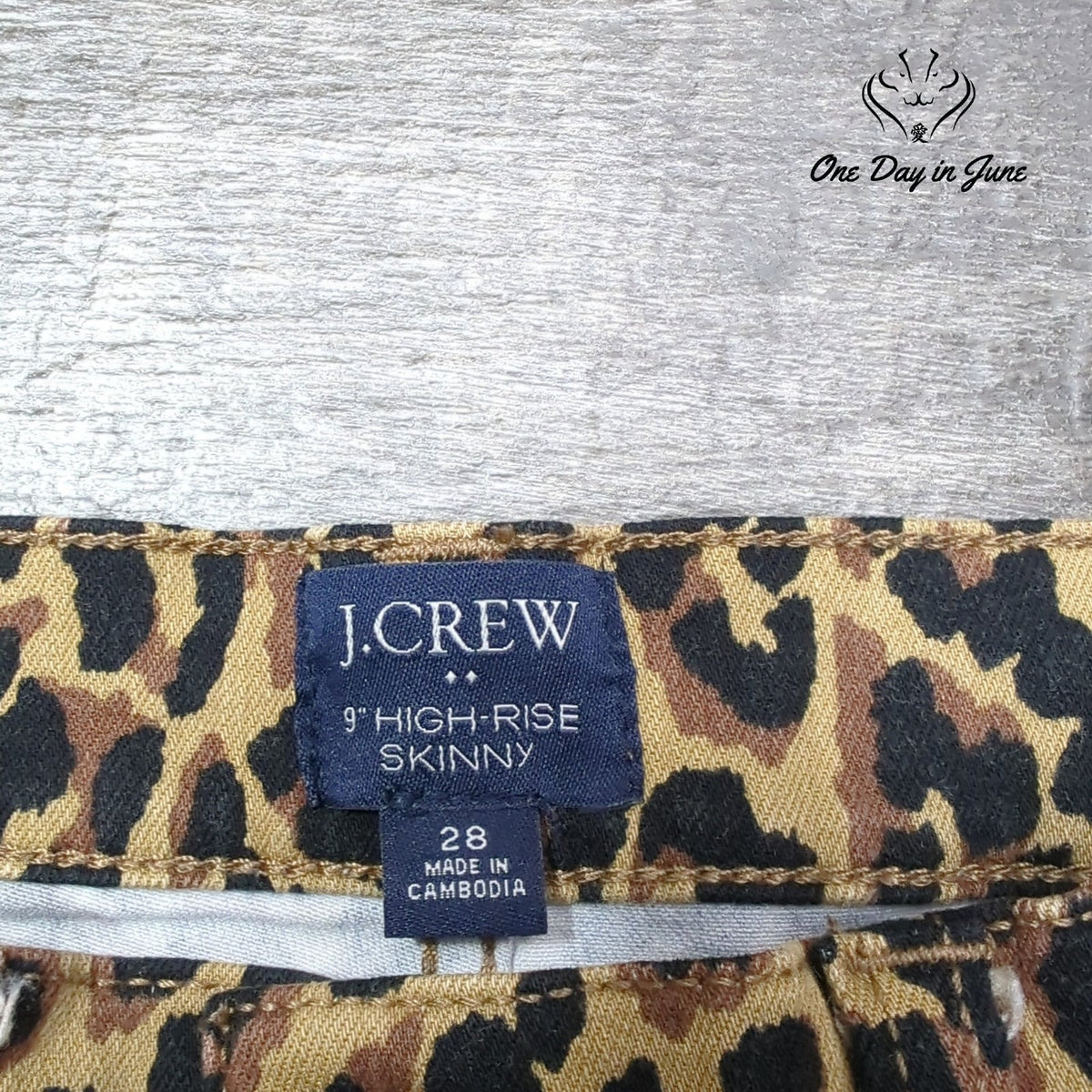 J.Crew 9 Inch High Rise Skinny Jeans Leopard Print Button Fly Size 28 (6)