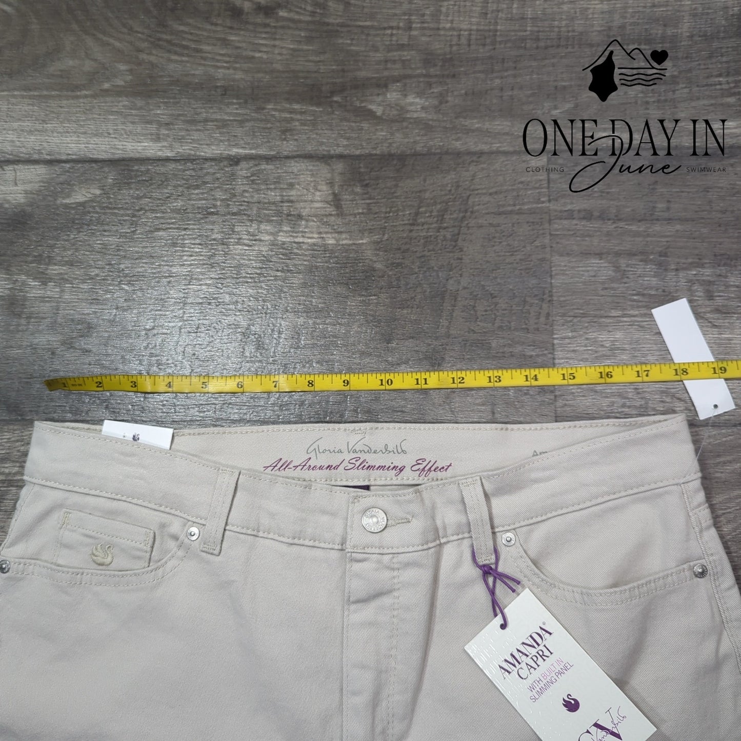 Gloria Vanderbilt Amanda Capri Jeans Size 16