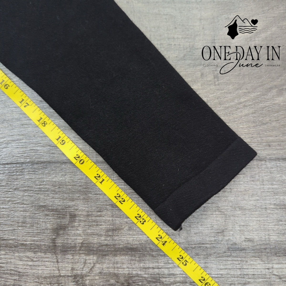 Yelete High Waist Black Stretch Seamless Leggings NWT Size OS