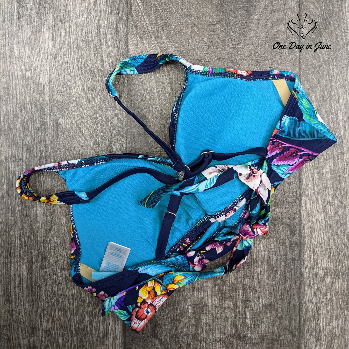 Coastal Blue Wrap Front Cross Back Bikini Top Size 8-10