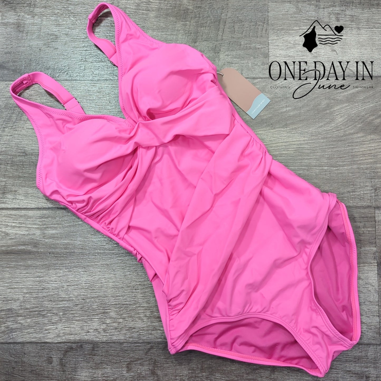 Smismivo Twist Front One Piece Swimsuit Size S