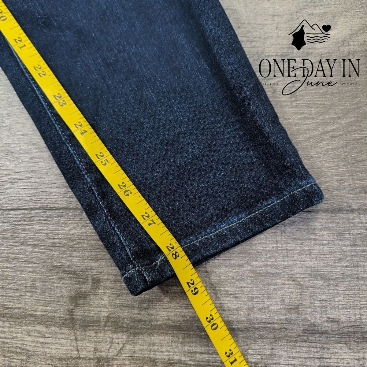 AG Adriano Goldschmied Maternity Prima Cigarette Leg Jeans NWT Size 12 (31)